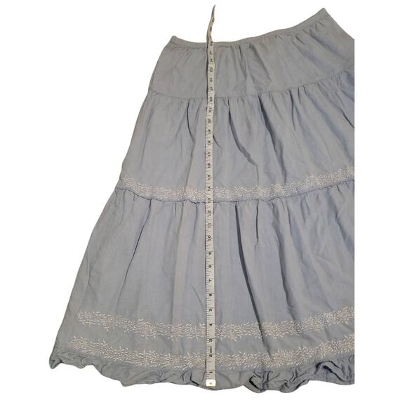 Vintage Bill Blass Jeans Light Blue Denim Embordered Floral Trim Flare Skirt - Picture 5 of 6